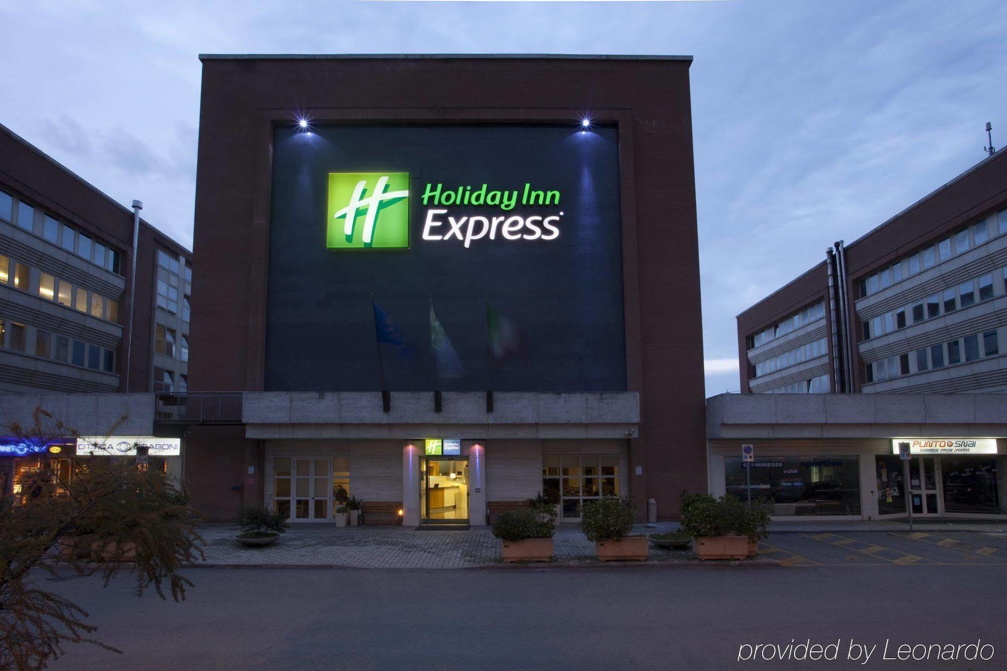 City Hotel & Suites Foligno Exterior photo