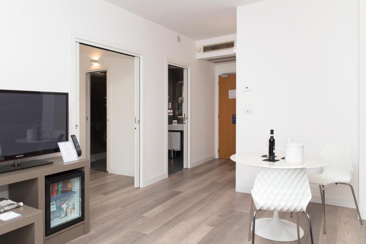 City Hotel & Suites Foligno Exterior photo